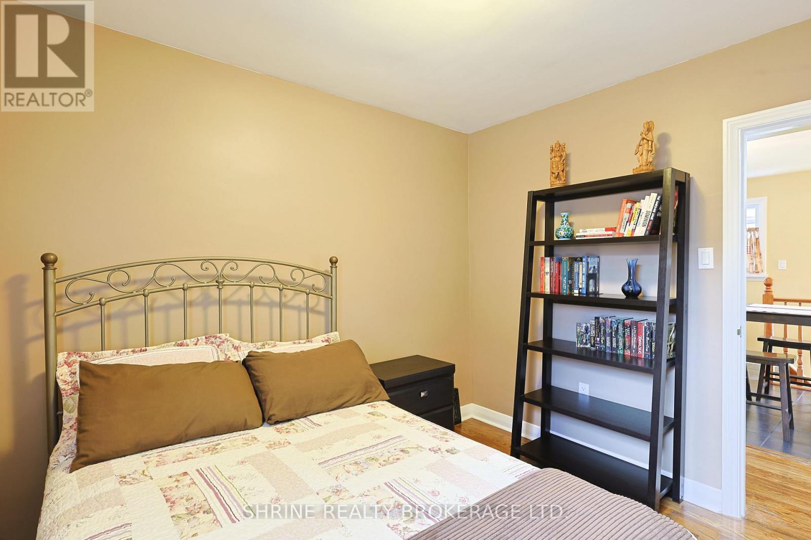227 STERLING STREET - Image 16