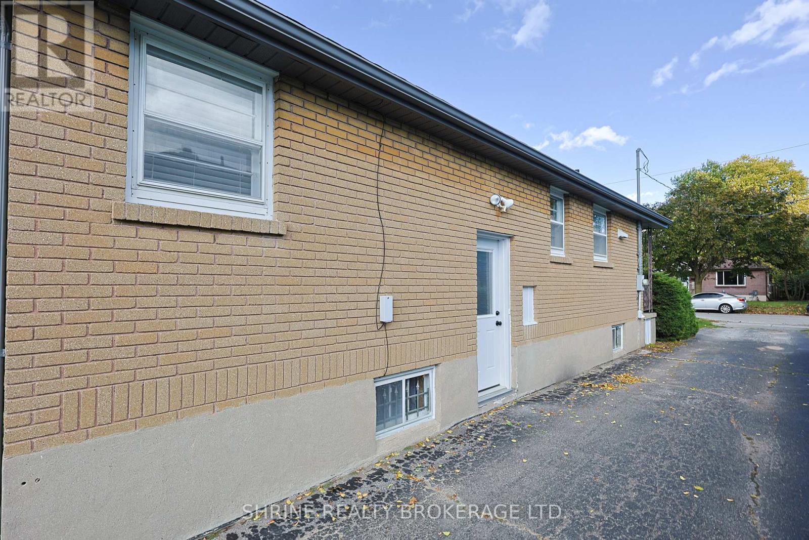 227 STERLING STREET - 38