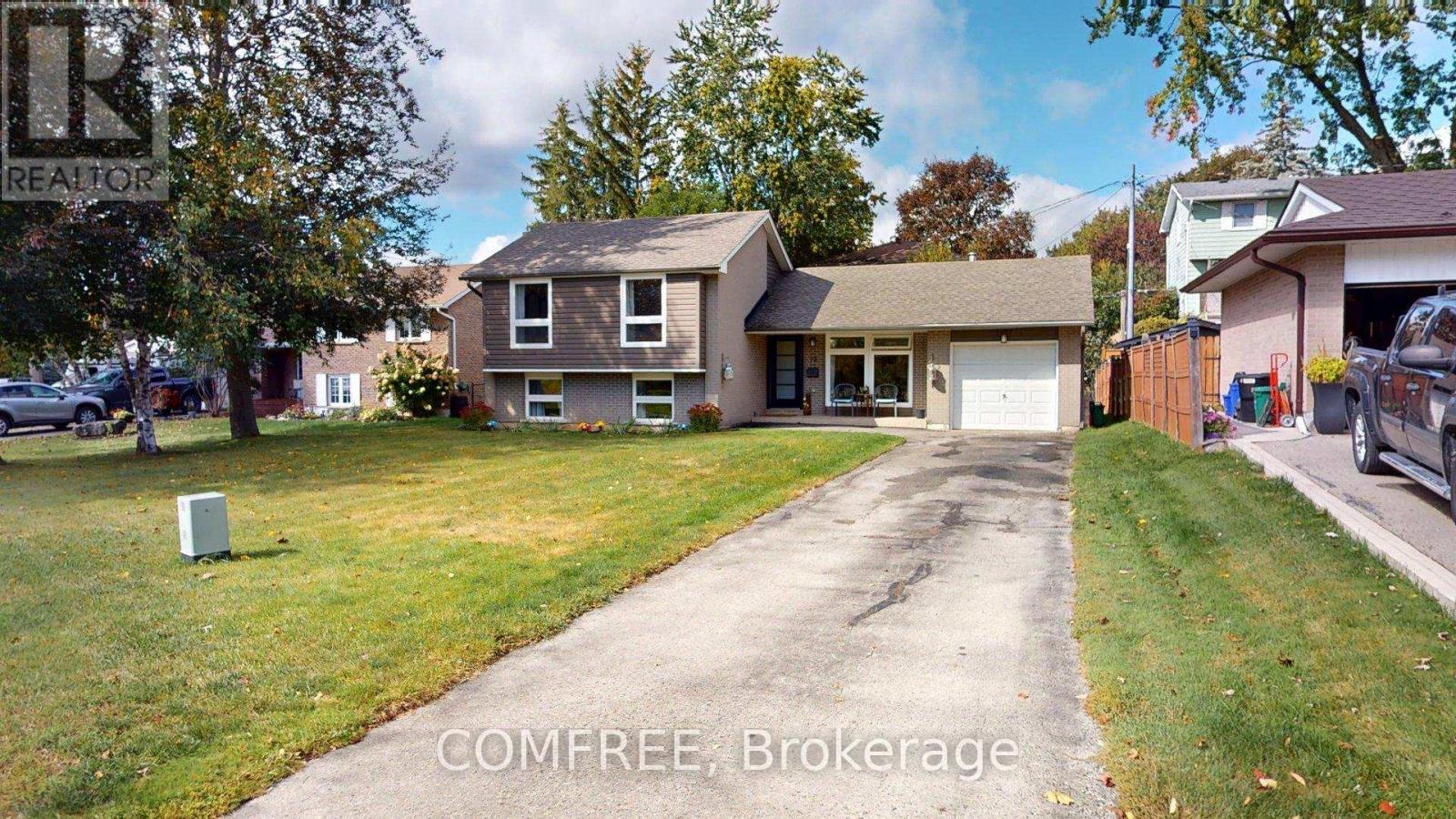 73 ELIZABETH DRIVE - 27