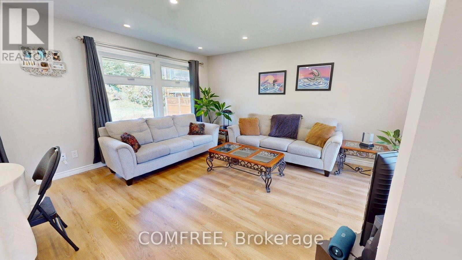 73 ELIZABETH DRIVE - Image 3