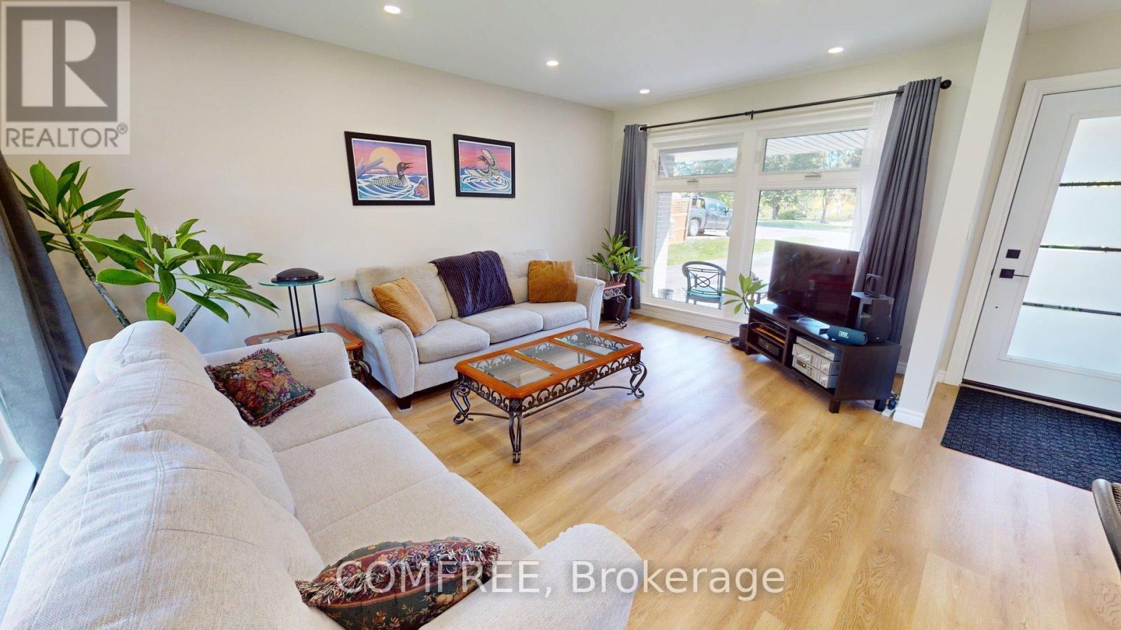 73 ELIZABETH DRIVE - Image 4