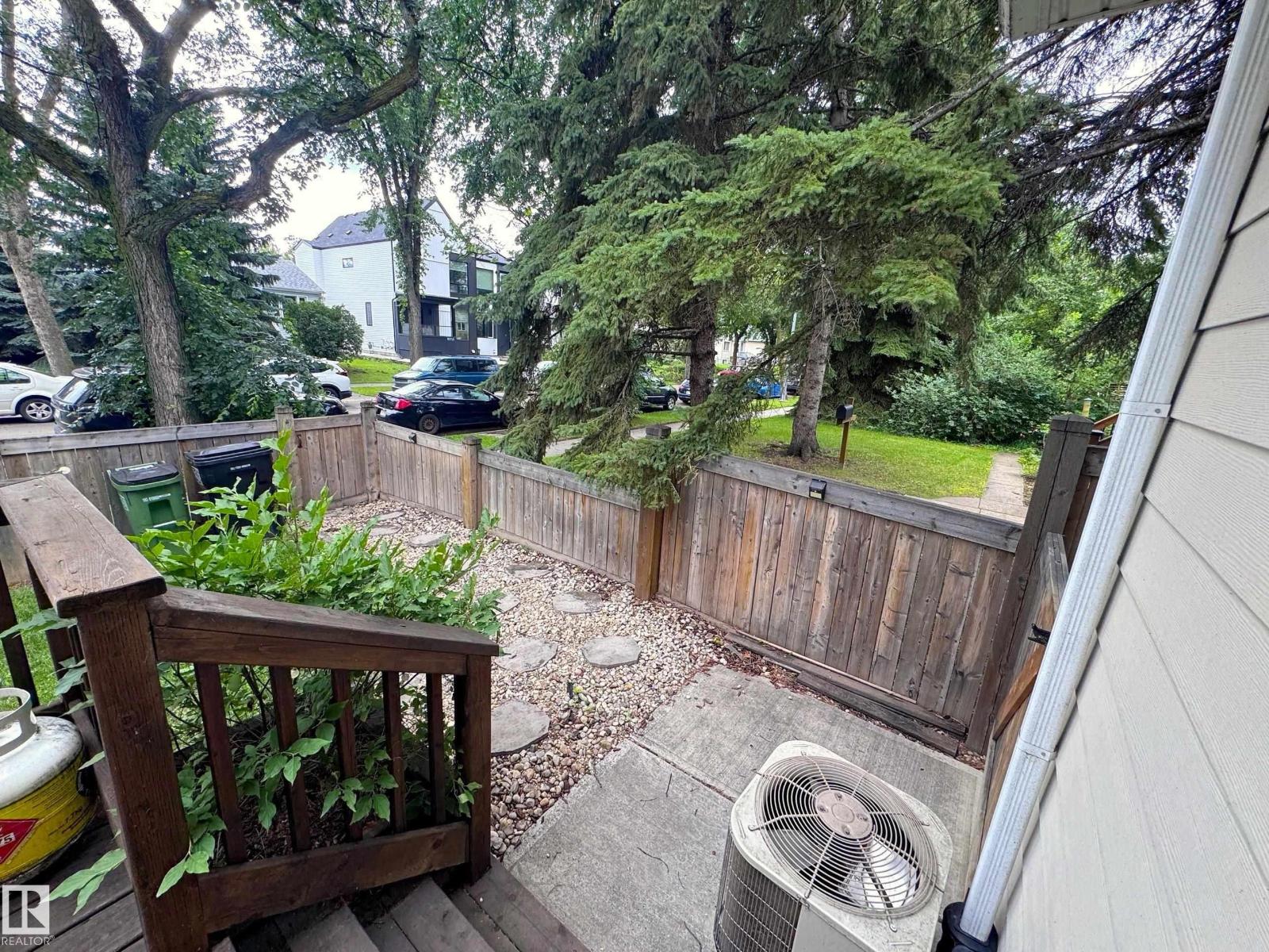 7004 97 ST NW - 48