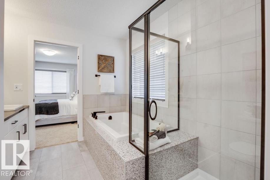 2431 209 ST NW - 14