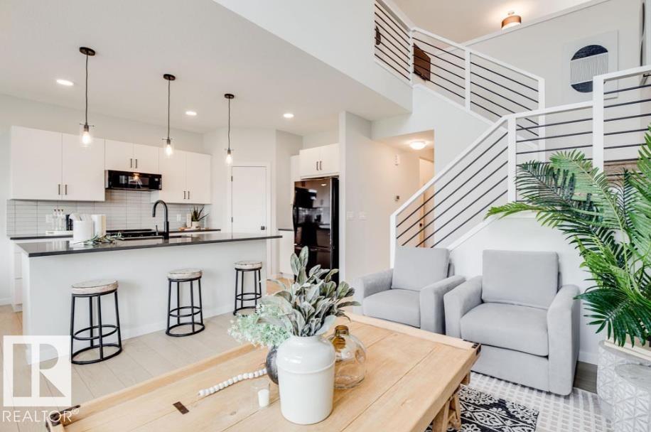 2431 209 ST NW - 3