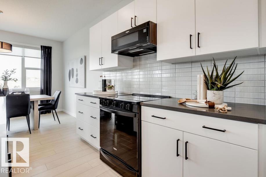 2431 209 ST NW - 5