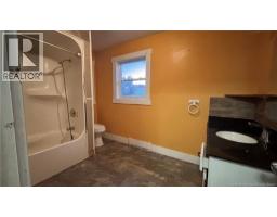 Kitchen - 732 Route 590, Waterville, NB E7P1B9 Photo 9