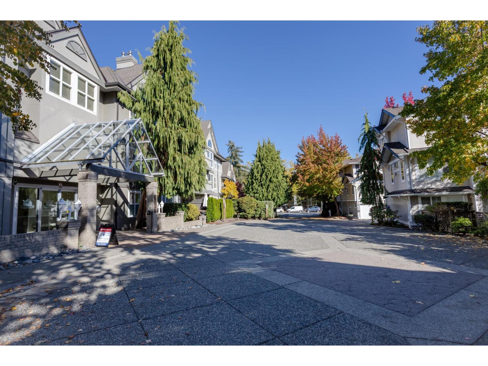 Photo of 205 6557 121 STREET 29