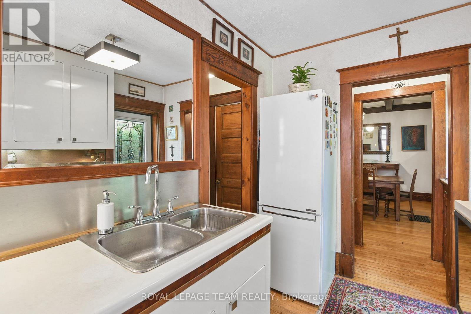 7 THORNTON AVENUE - Image 15