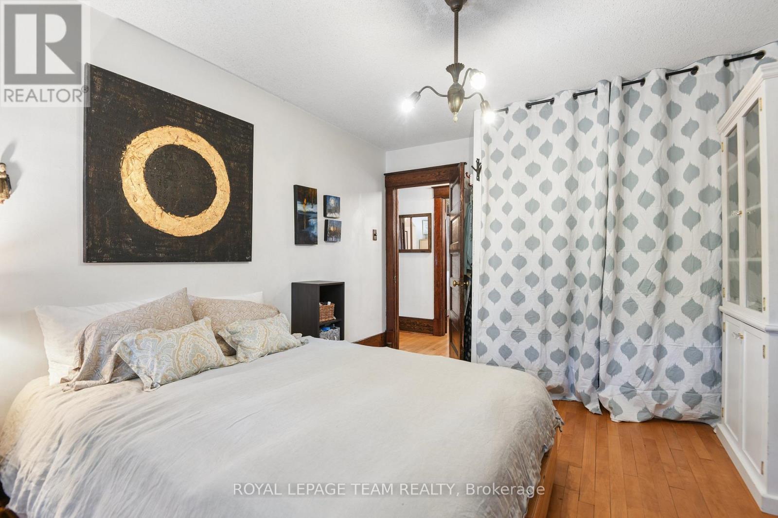 7 THORNTON AVENUE - Image 18