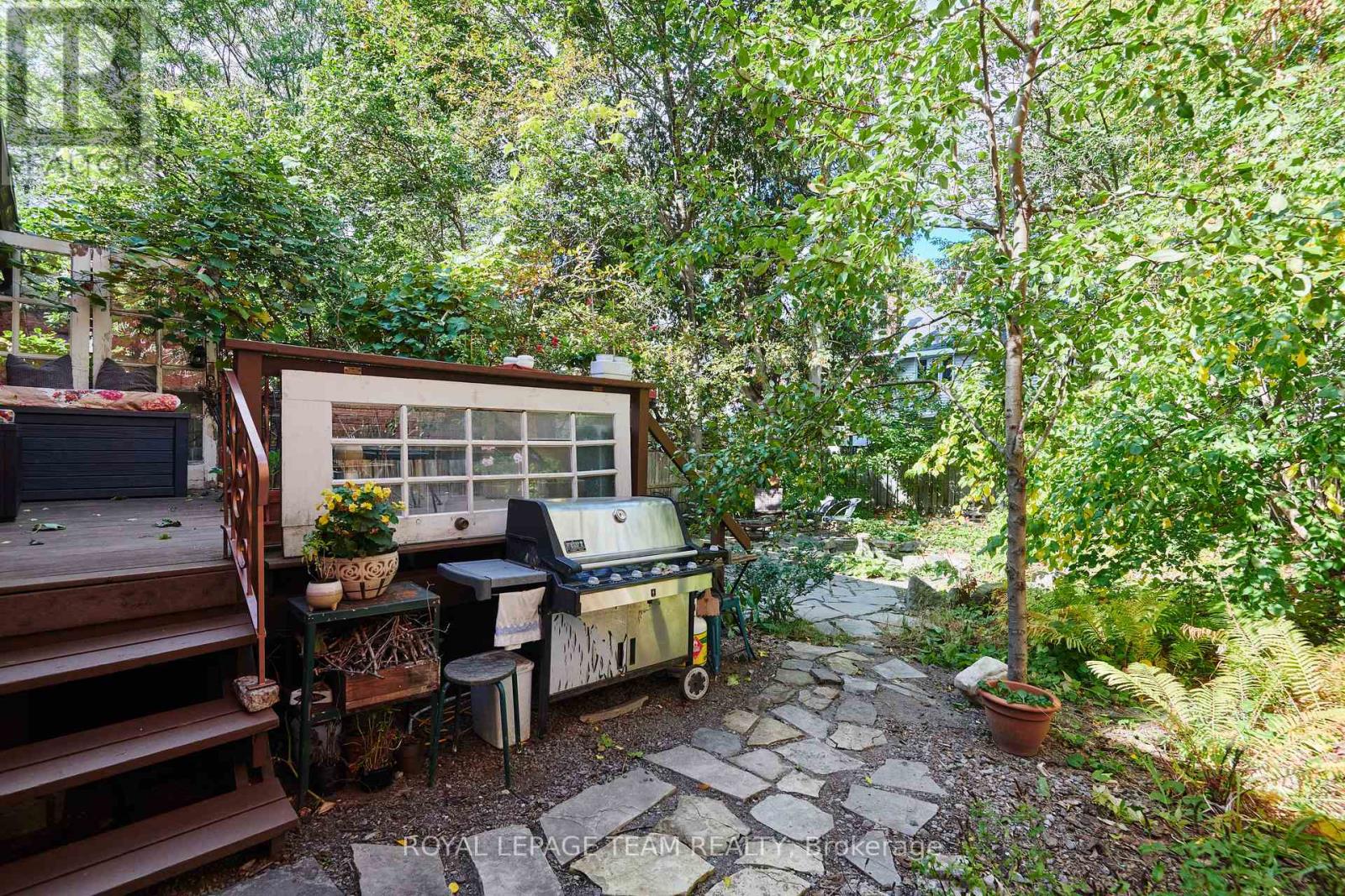 7 THORNTON AVENUE - Image 32