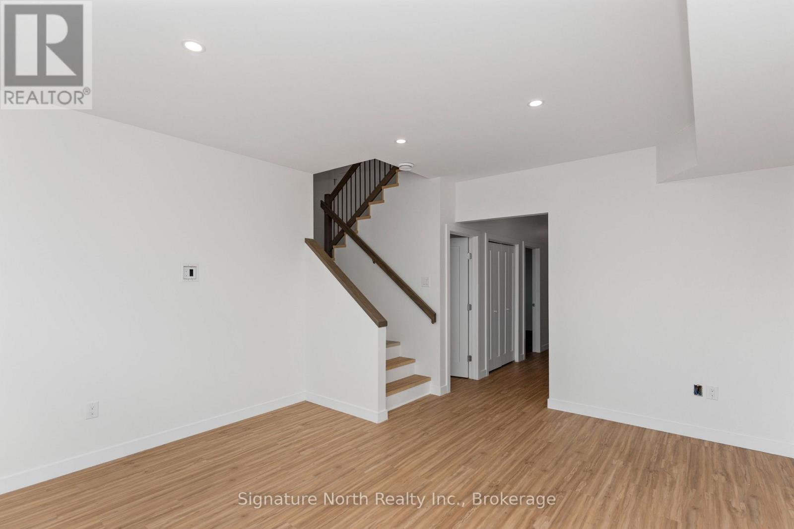 167 BRUCE STREET - 27