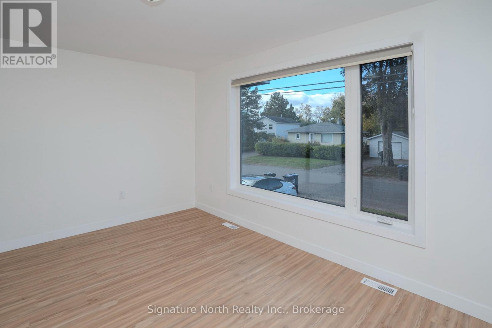 167 BRUCE STREET - 3