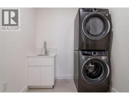 1702 Coursier Avenue Unit# 1301, Revelstoke, BC V0E2S3 Photo 21