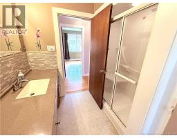 841 Main Street, photo 22