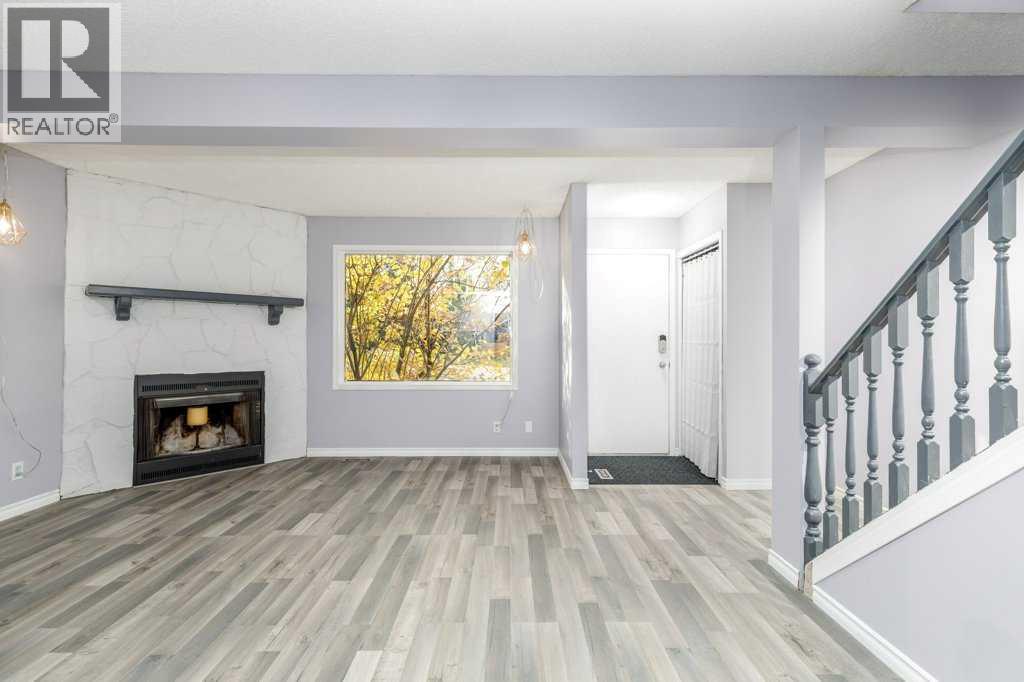 Listing photo – 16C Manning Street, Red Deer