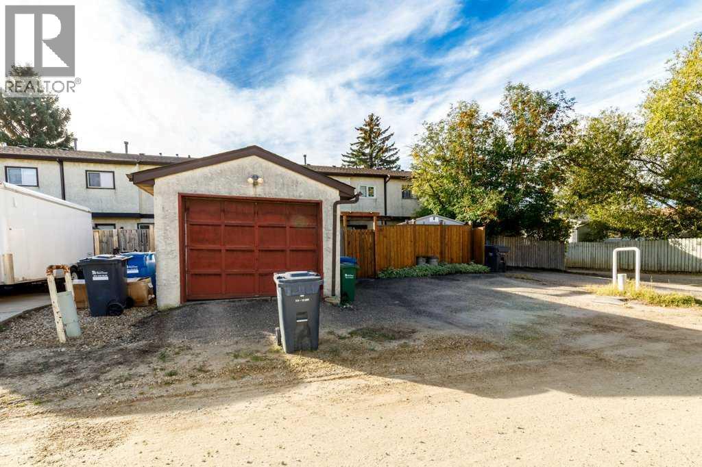 Listing photo – 16C Manning Street, Red Deer