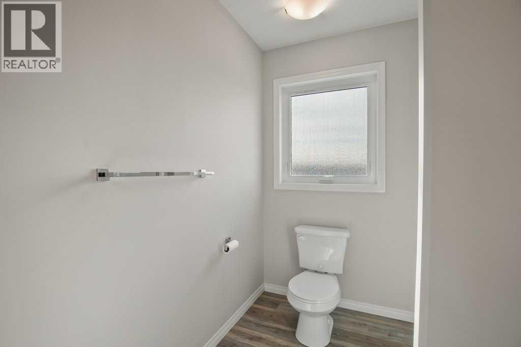 Listing photo – 1 Coventry Close, Blackfalds