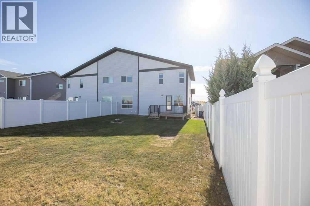 Listing photo – 1 Coventry Close, Blackfalds