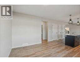 Primary Bedroom - 1 Coventry Close, Blackfalds, AB T4M0A8 Photo 10