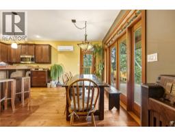 3pc Ensuite bath - 4127 O'neil Road, Falkland, BC V0E1W1 Photo 14