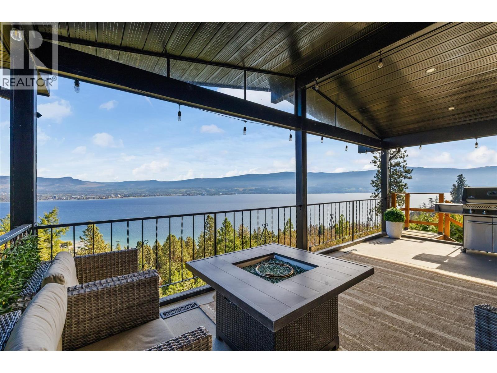  2751 Lakeview Road, West Kelowna