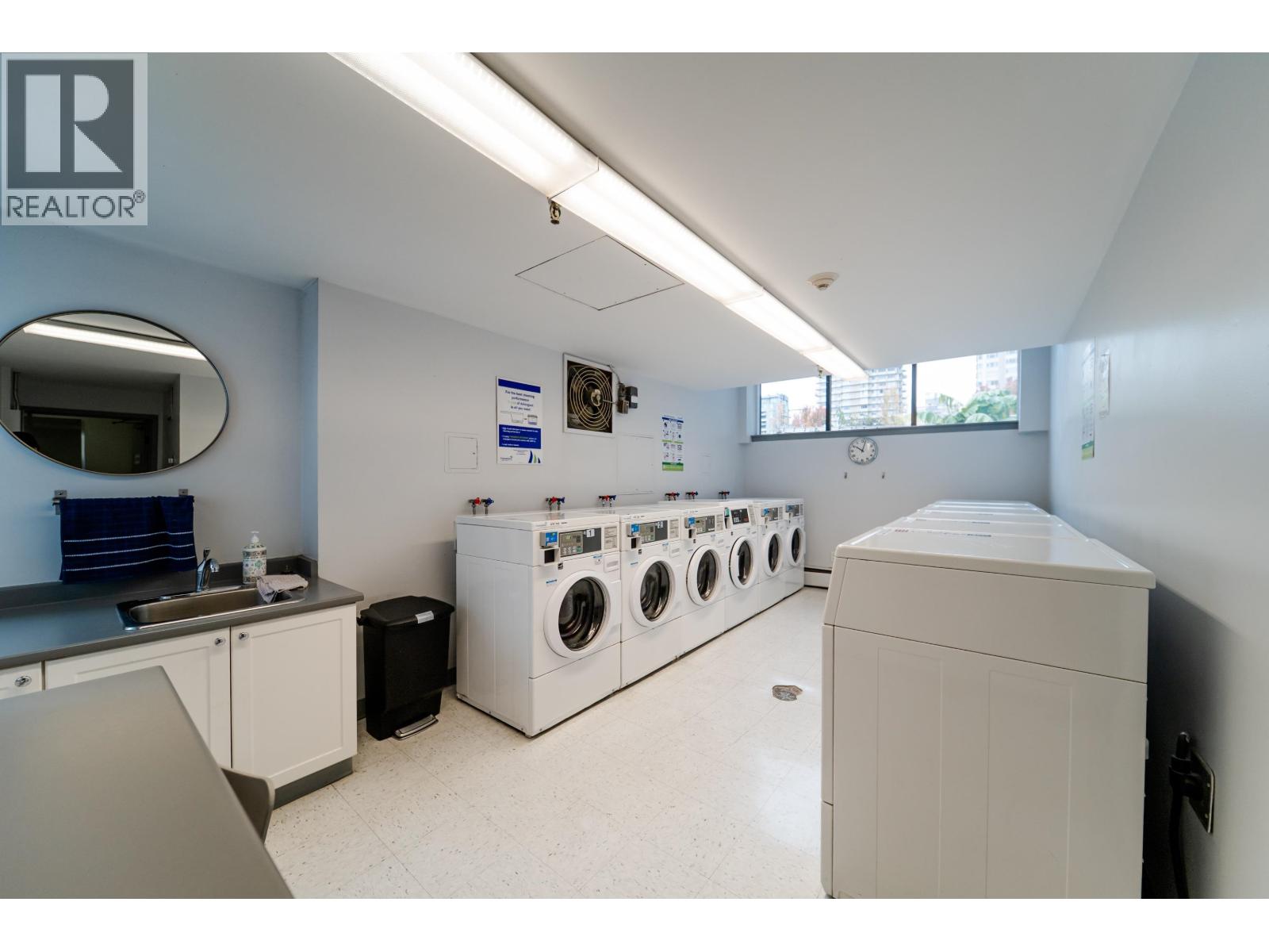 Photo of 206 1740 COMOX STREET 31