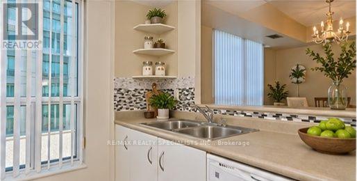 #411 2565 ERIN CENTRE BOULEVARD - 4