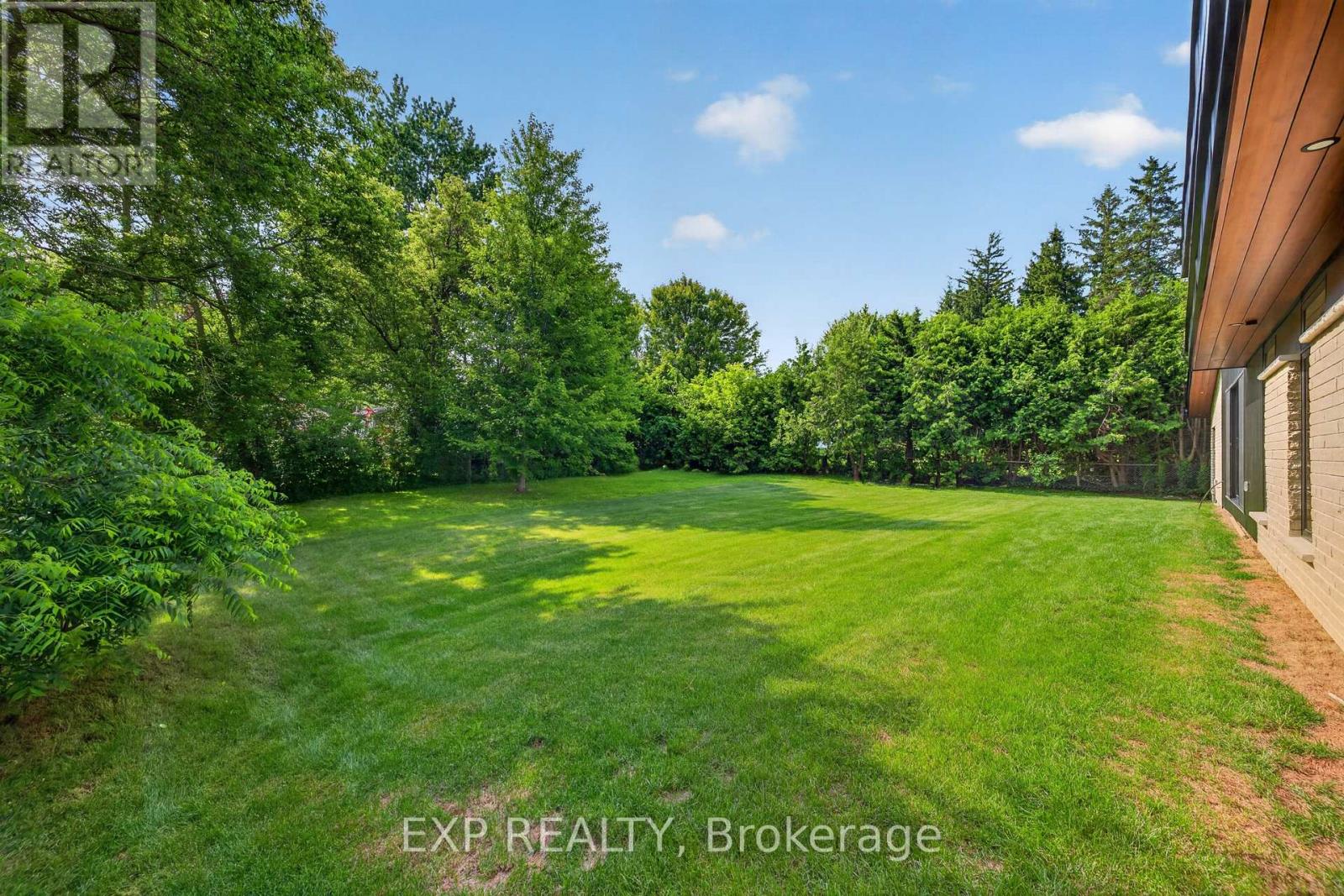 152 ST ANDREW STREET N - Image 45