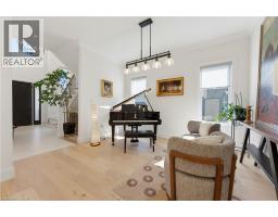 5pc Ensuite bath - 283 Otterbein Road, Kitchener, ON N2B0A7 Photo 11