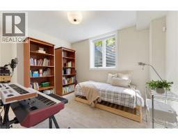 283 Otterbein Road, Kitchener, ON N2B0A7 Photo 32