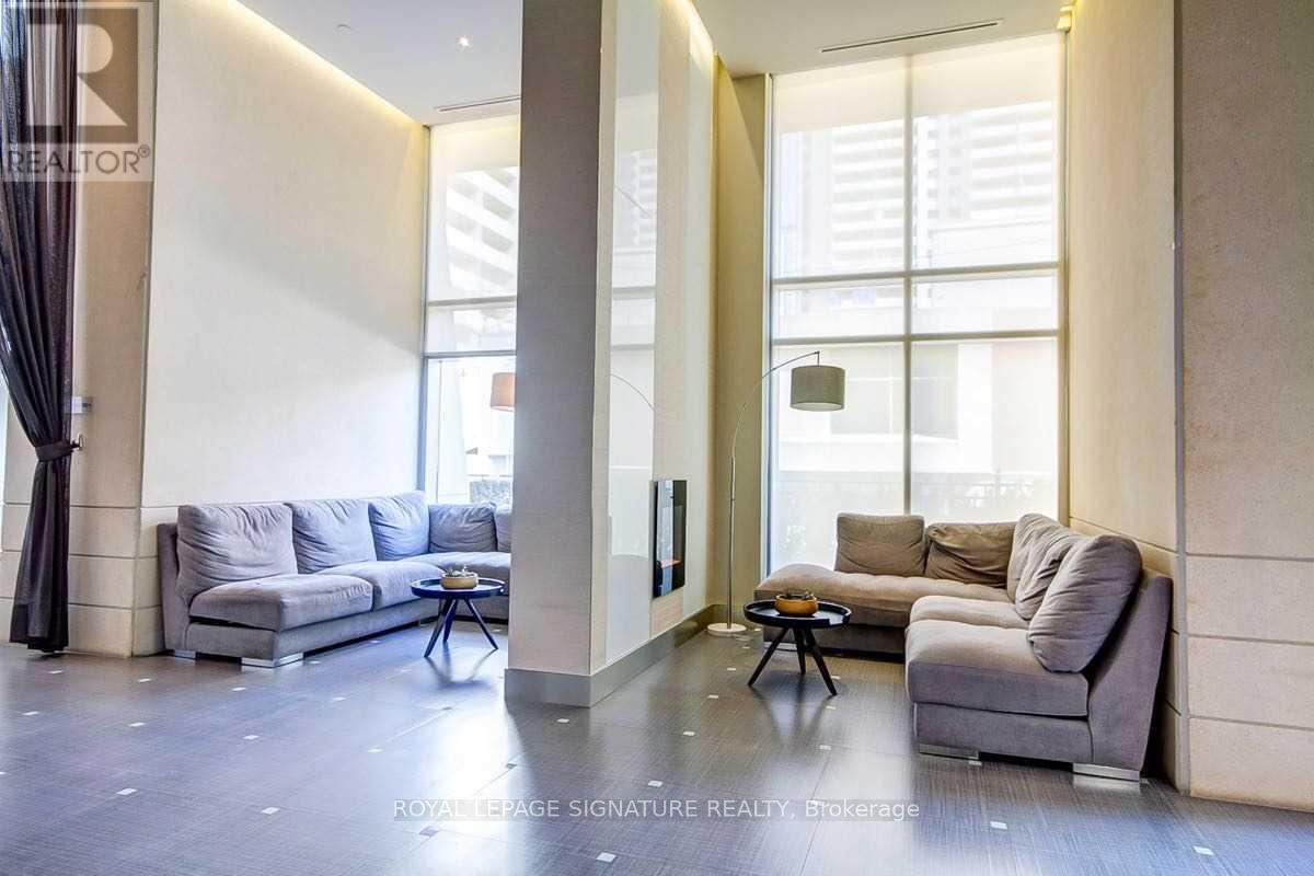 500 Sherbourne Street — photo 29