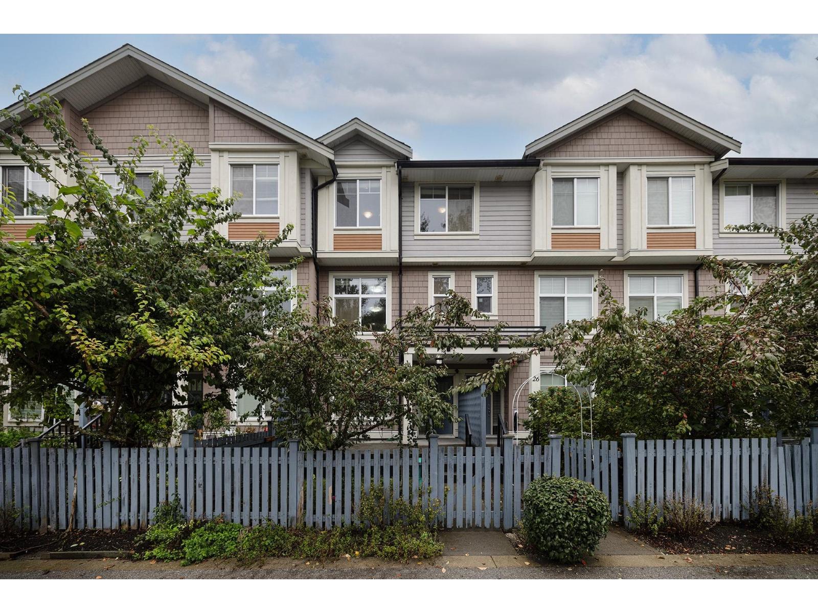 27 14660 105A AVENUE, Surrey