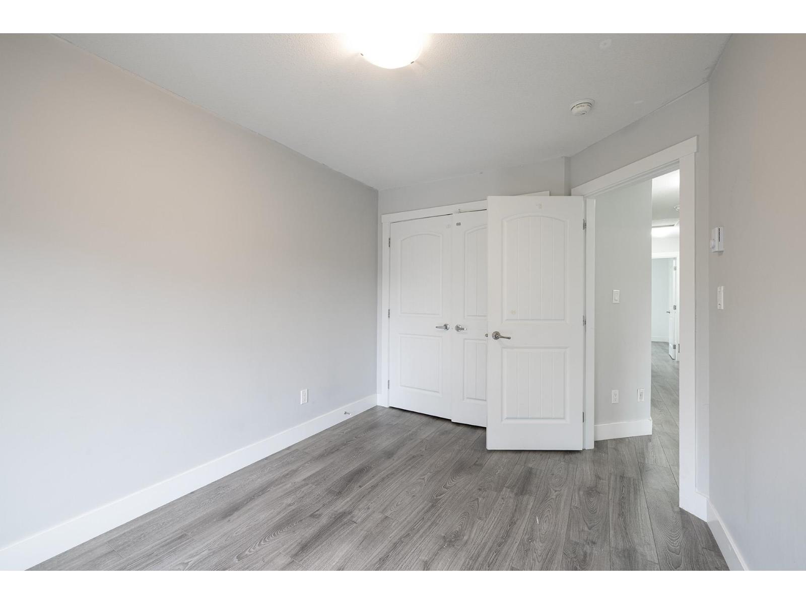 27 14660 105A AVENUE, Surrey