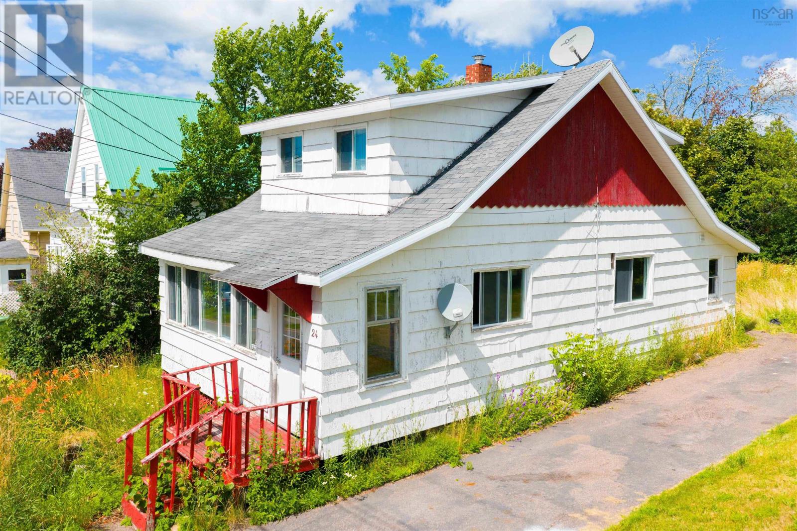24 Pleasant Street - 4