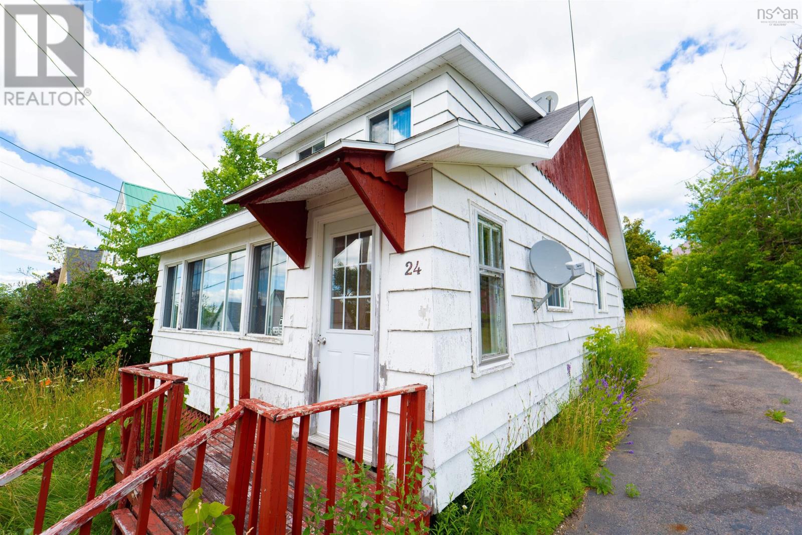 24 Pleasant Street - 3