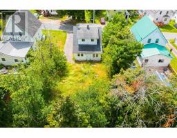 24 Pleasant Street, Springhill, NS B0M1X0 Photo 32