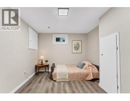 339 Ross Glen Drive Se, Medicine Hat, AB T1B1Y3 Photo 30