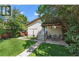 339 Ross Glen Drive Se, Medicine Hat, AB T1B1Y3 Photo 35