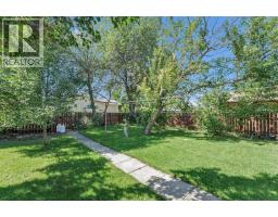 339 Ross Glen Drive Se, Medicine Hat, AB T1B1Y3 Photo 39