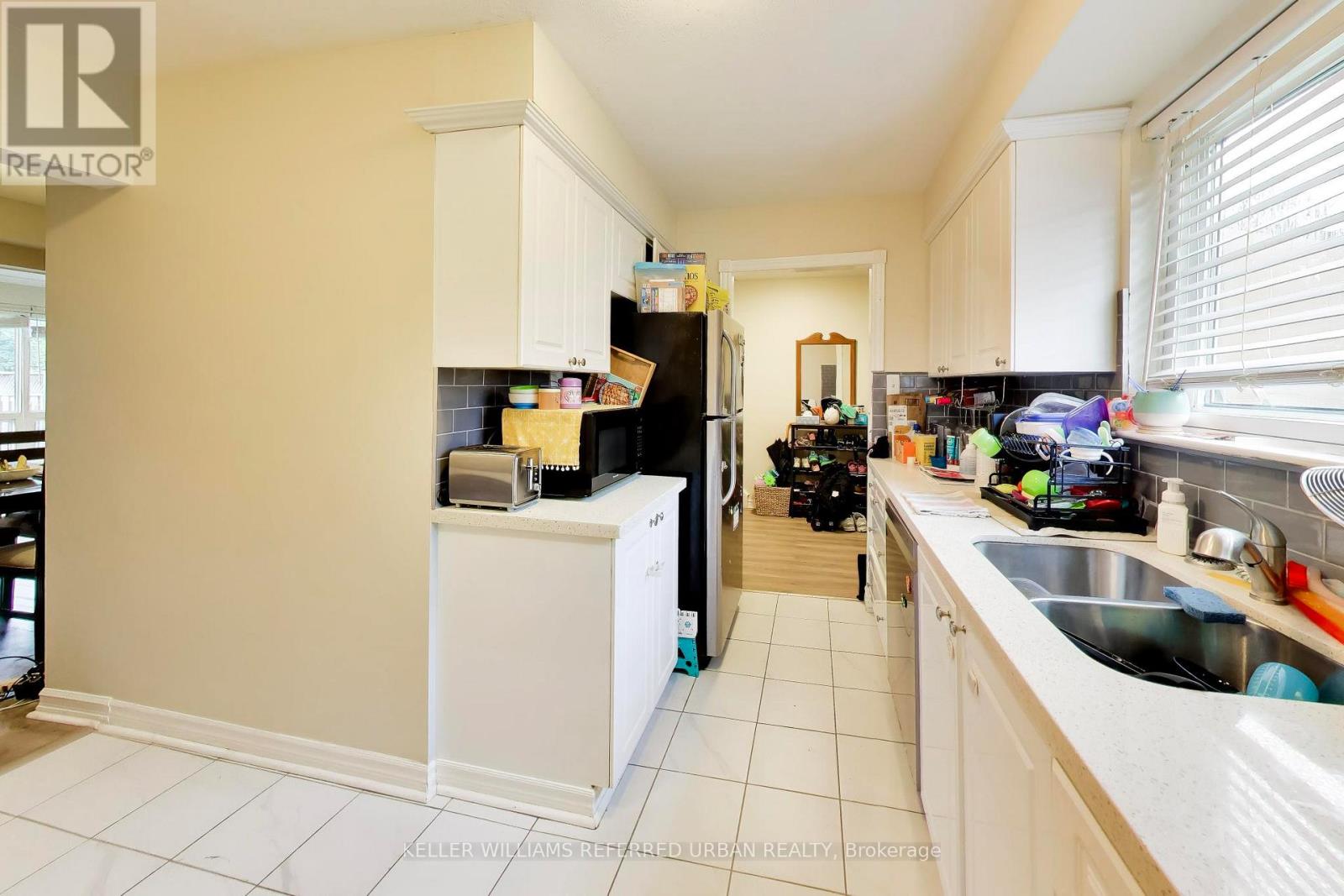 #62 1235 RADOM STREET - 14