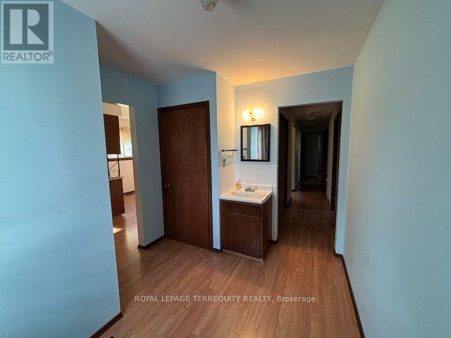 320 Myrtle Road East, Whitby, ON photo 11