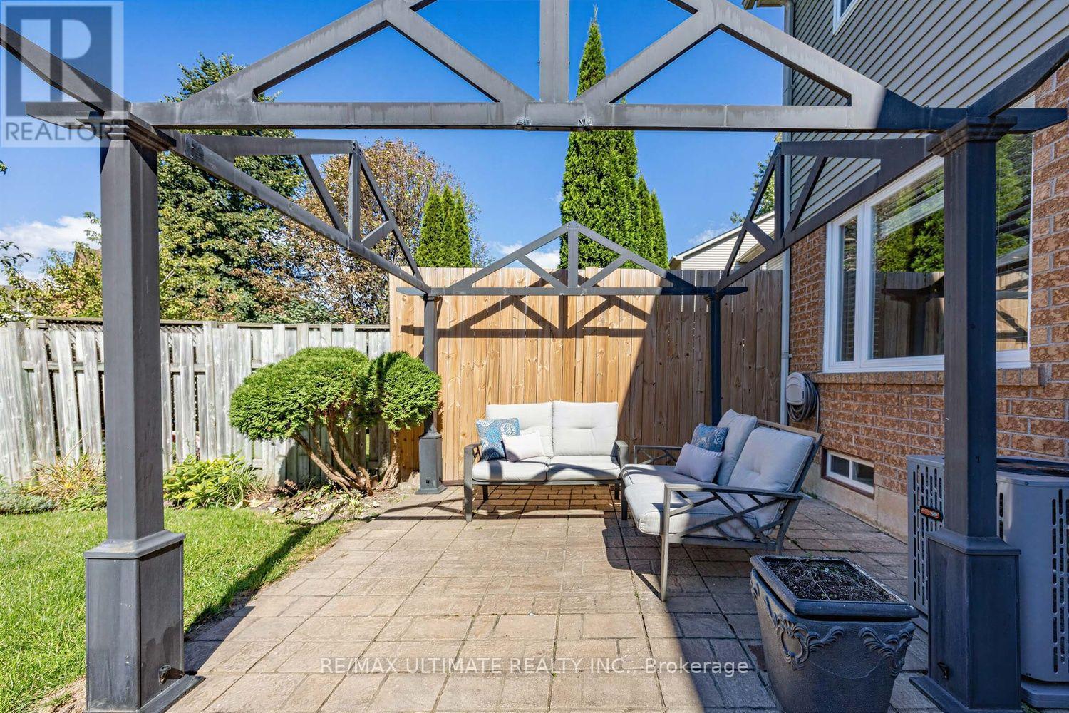 42 Landerville Lane, Clarington, ON photo 30