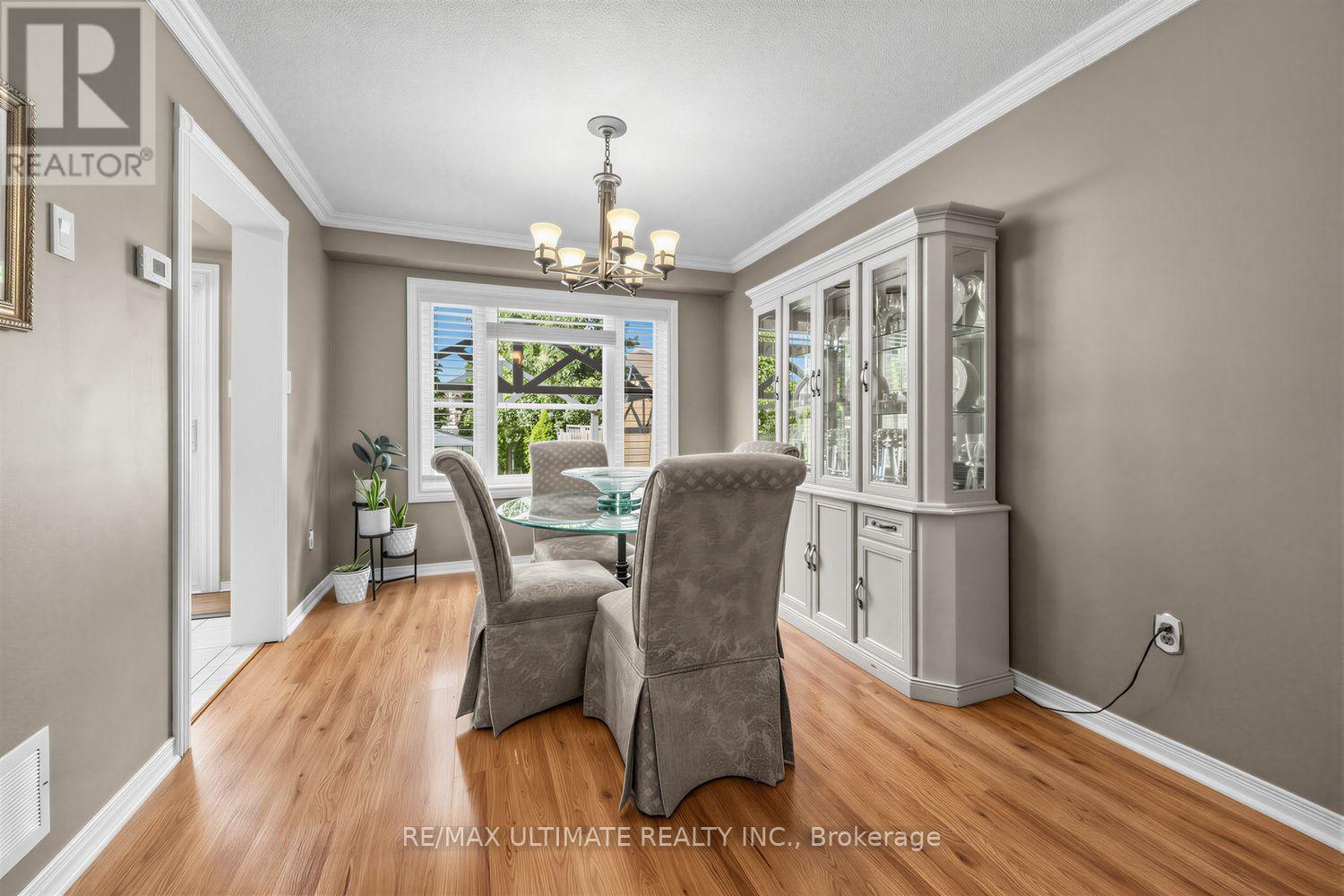 42 Landerville Lane, Clarington, ON photo 9