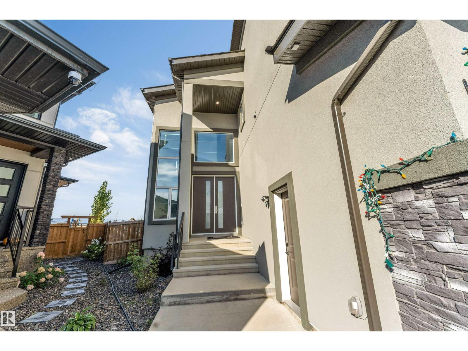 1634 16A ST NW, Edmonton Alberta