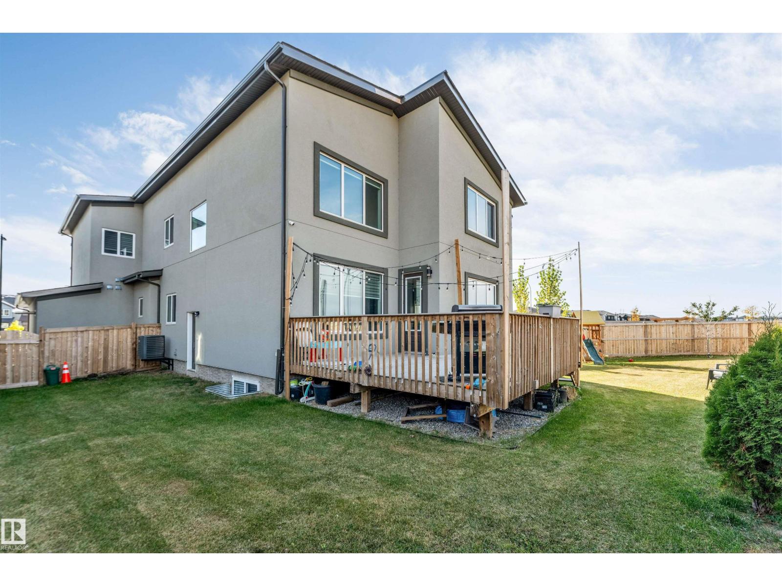 1634 16A ST NW - Image 5