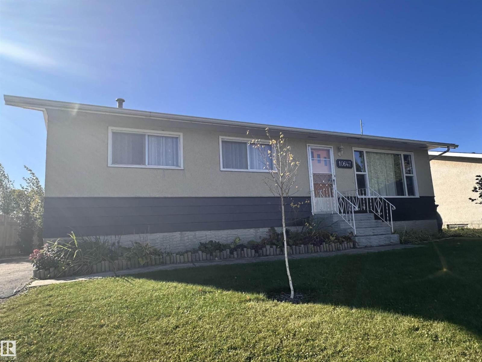 10647 106 ST - 1