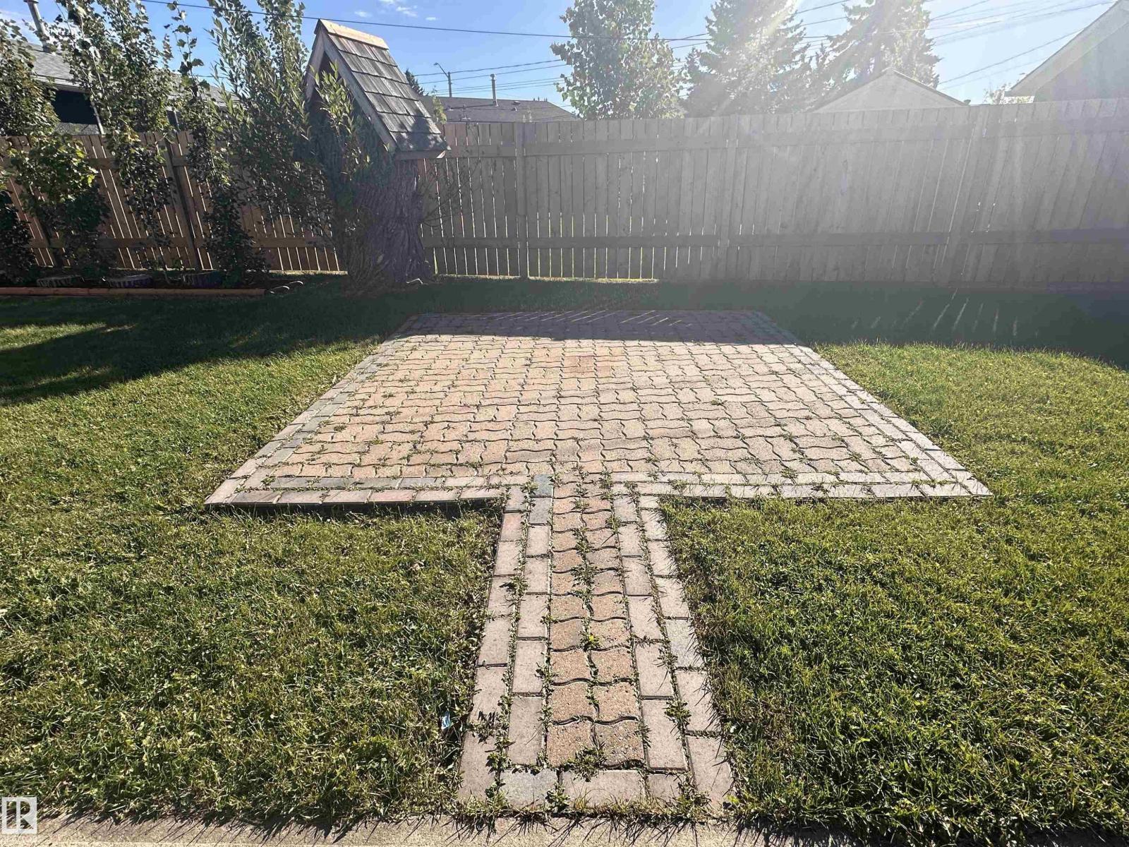 10647 106 ST - 53