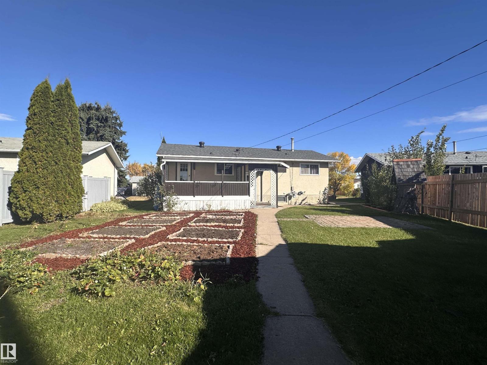 10647 106 ST - 54