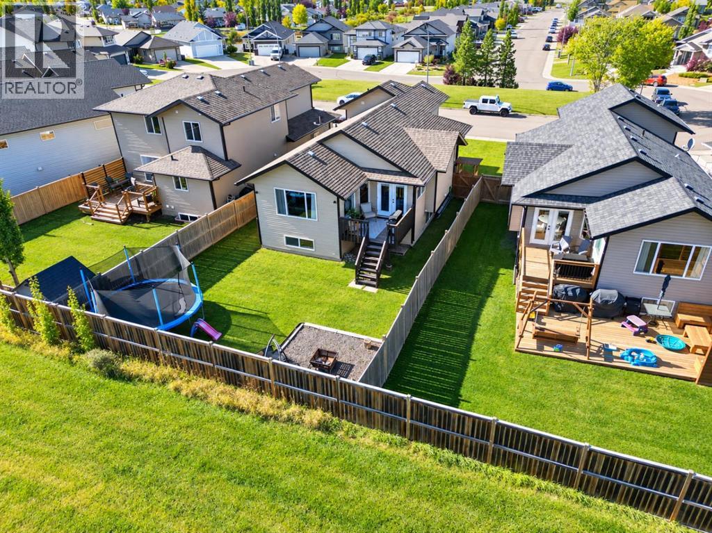 Listing photo – 5256 48 Street Close, Innisfail
