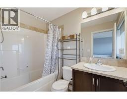 5256 48 Street Close, Innisfail, AB T4G0B9 Photo 24